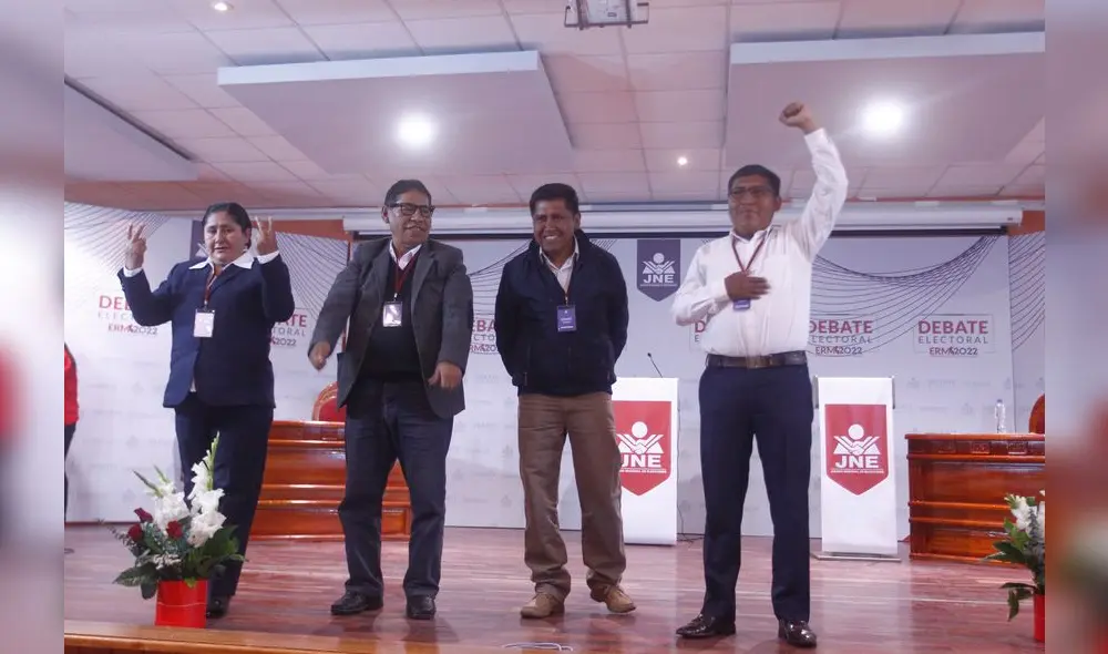 Debate. Candidatos se atacaron y prometieron de todo. Foto: La República Debate. Candidatos se atacaron y prometieron de todo. Foto: La República