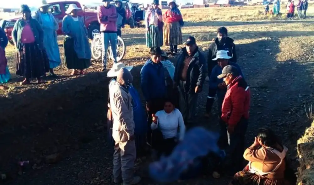 Cinco estudiantes estaban en el lugar haciendo deporte y presenciaron lo ocurrido. Ellos habrían intentado salvar a sus compañeros, de acuerdo al reporte policial. Foto: Policía El Alto