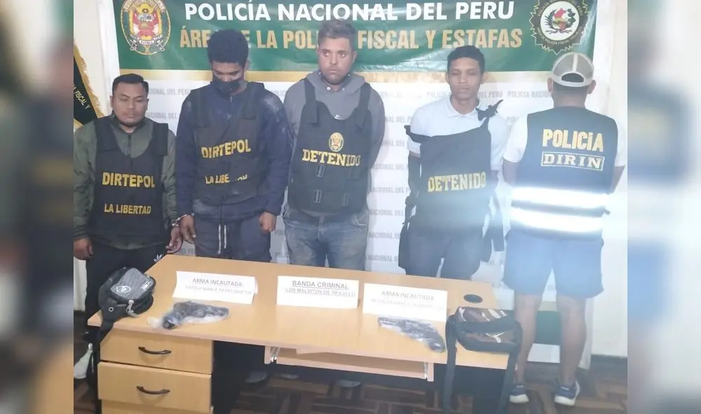 Detenidos fueron conducidos al complejo policial Alcides Vigo Hurtado. Foto: PNP