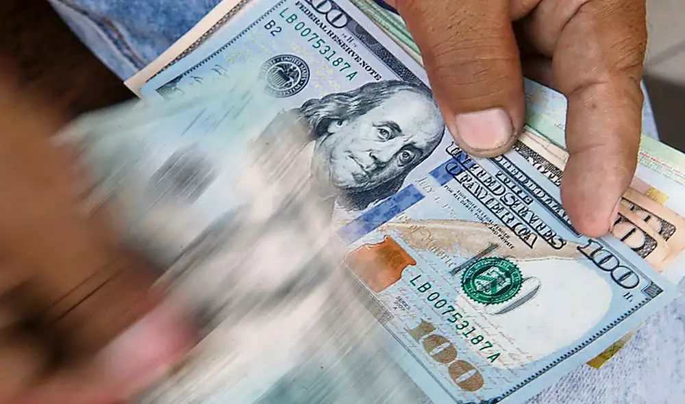 Volatilidad. El dólar cerró la semana por arriba de los S/3,91 y la BVL arrojó pérdidas. Foto: difusión Volatilidad. El dólar cerró la semana por arriba de los S/3,91 y la BVL arrojó pérdidas. Foto: difusión