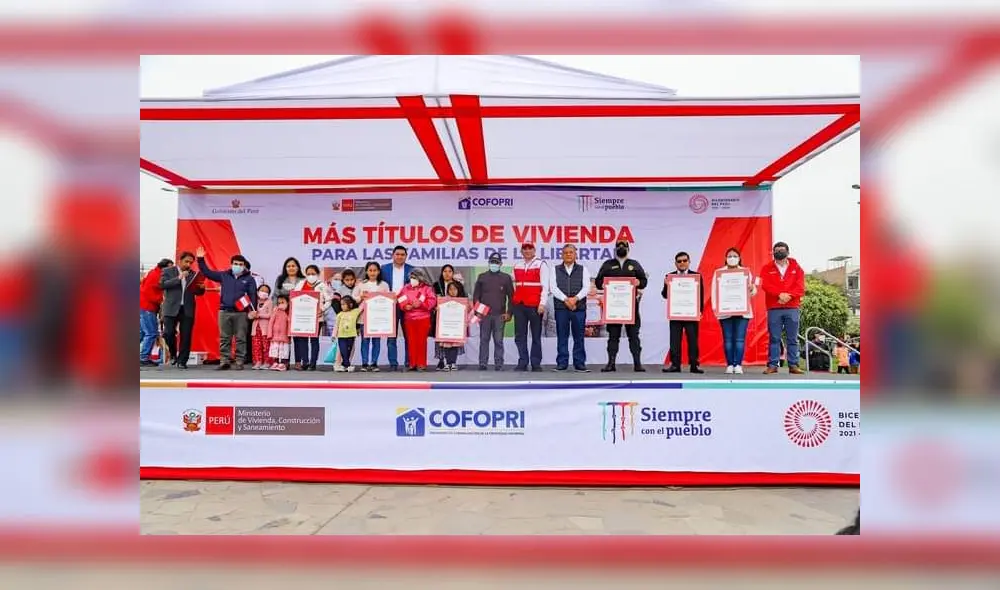 Se entregaron 2.381 títulos son para vivienda y 159 para equipamiento urbano. Foto: Cofopri Se entregaron 2.381 títulos son para vivienda y 159 para equipamiento urbano. Foto: Cofopri