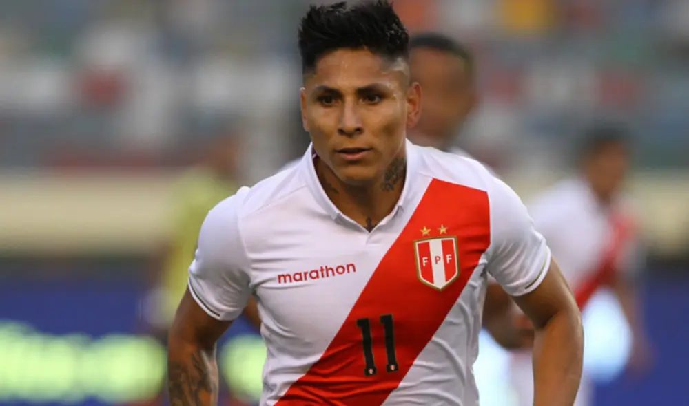La 'Pulga' ingresó en el segundo tiempo del amistoso frente a México por Gianluca Lapadula. Foto: GLR