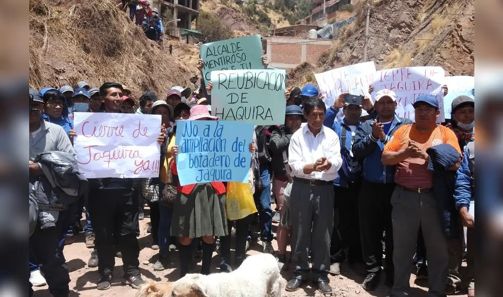 Paisaje. Basura y mal olor soportan pobladores de Haquira. Foto: La República