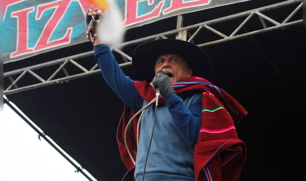 Recorrido. Antauro Humala desde hace dos días recorre ciudades de la región Puno. Antes estuvo en Cusco. Foto: Juan C. Cisneros/ La República Recorrido. Antauro Humala desde hace dos días recorre ciudades de la región Puno. Antes estuvo en Cusco. Foto: Juan C. Cisneros/ La República