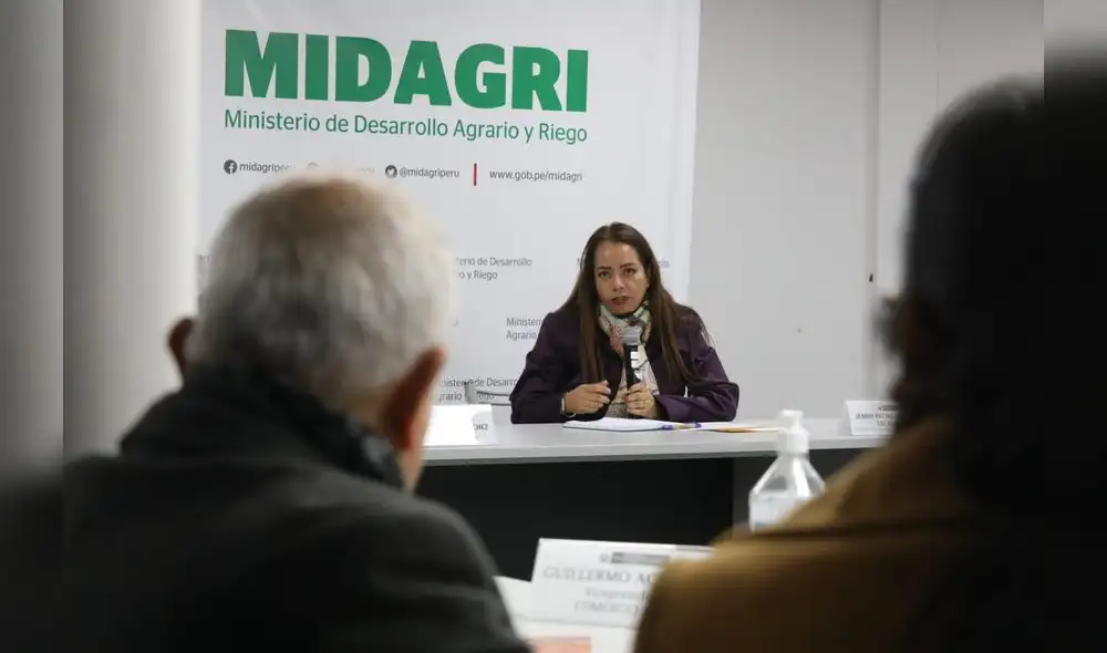 La ministra Patricia Ocampo también destacó la importancia de la promoción de la asociatividad entre los productores del campo. Foto: Andina La ministra Patricia Ocampo también destacó la importancia de la promoción de la asociatividad entre los productores del campo. Foto: Andina