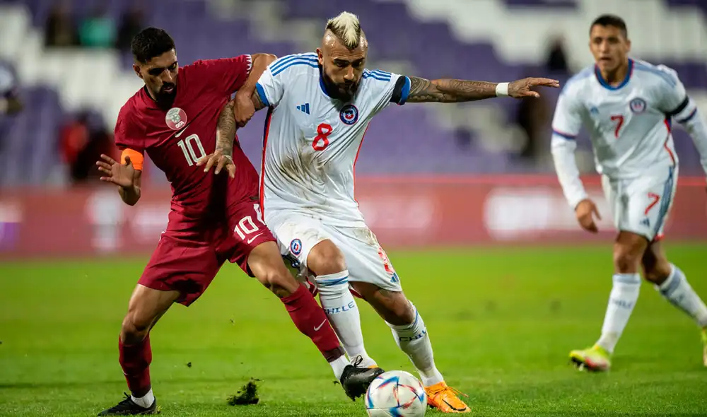 Chile se dejó voltear 2-1 por Qatar, pero pudo empatarlo a través de Arturo Vidal. Foto: EFE Chile se dejó voltear 2-1 por Qatar, pero pudo empatarlo a través de Arturo Vidal. Foto: EFE