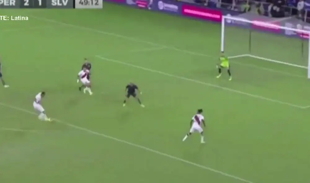 Reyna realizó su debut oficial con la selección peruana de la mano de Juan Reynoso. Foto: captura/Latina Reyna realizó su debut oficial con la selección peruana de la mano de Juan Reynoso. Foto: captura/Latina