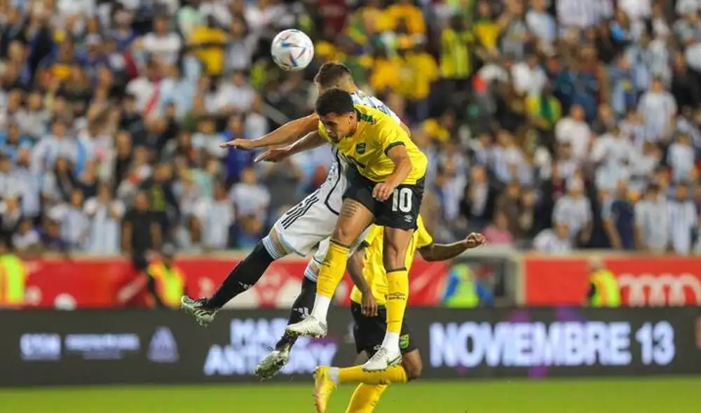La Albiceleste se viene imponiendo sobre Jamaica. Foto: Twitter/Selección Argentina La Albiceleste se viene imponiendo sobre Jamaica. Foto: Twitter/Selección Argentina