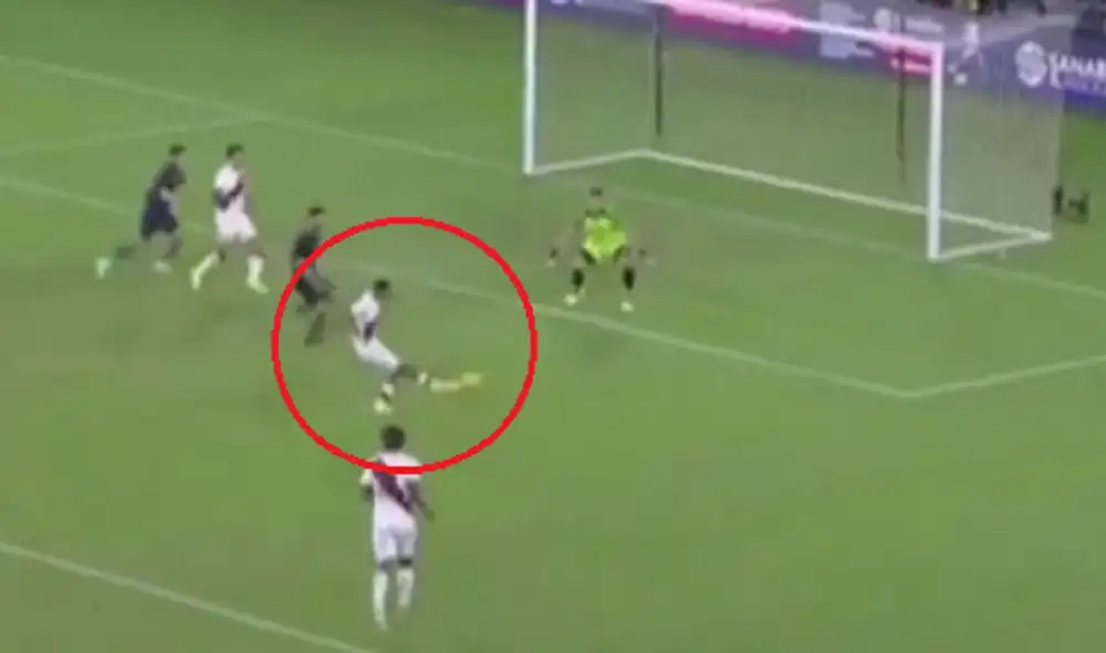 El tercer gol de Perú. Foto]: composición LR/Latina