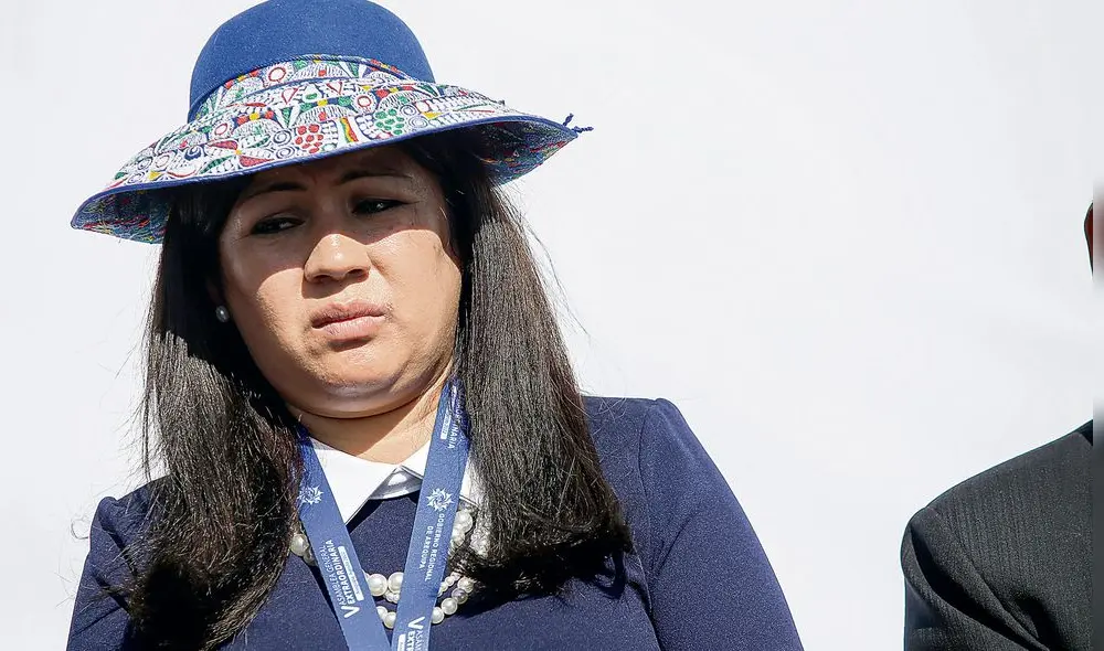 Consejo. Aún no da permiso a la gobernadora para viaje. Foto: La República