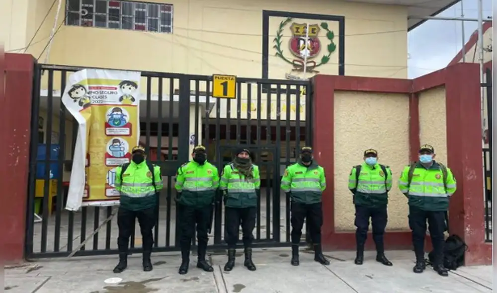 Despliegue de policías y militares se ejecuta en todo el territorio nacional para garantizar la jornada electoral de este domingo 2 de octubre. Foto: PNP