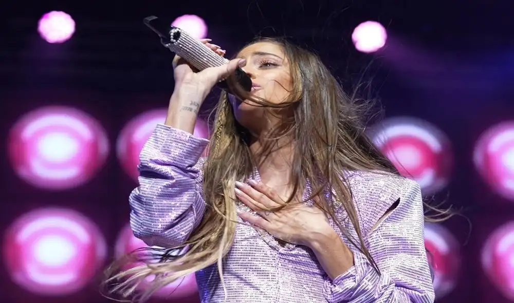 Los periodistas hicieron emitieron comentarios despectivos sobre la apariencia física de la artista. Foto: Radio Disney