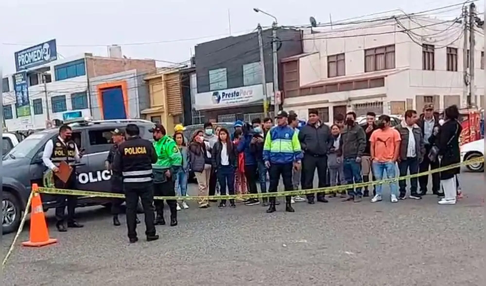 Según los testigos, los malhechores huyeron haciendo más disparos. Foto: captura de video/Seguridad Ciudadana La Victoria