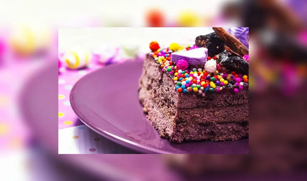El turrón de maíz morado es una opción diferente para disfrutar del tradicional postre limeño. Foto: Diario El Bono