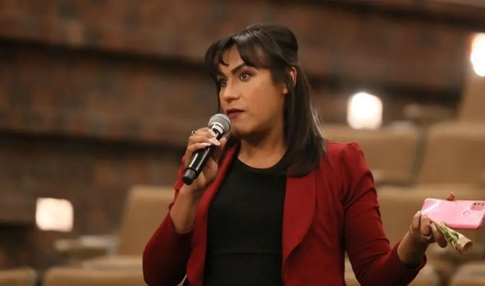 María Clemente, primera diputada trans en la historia de México. Foto: Twitter @MARIACLEMENTEMX María Clemente, primera diputada trans en la historia de México. Foto: Twitter @MARIACLEMENTEMX