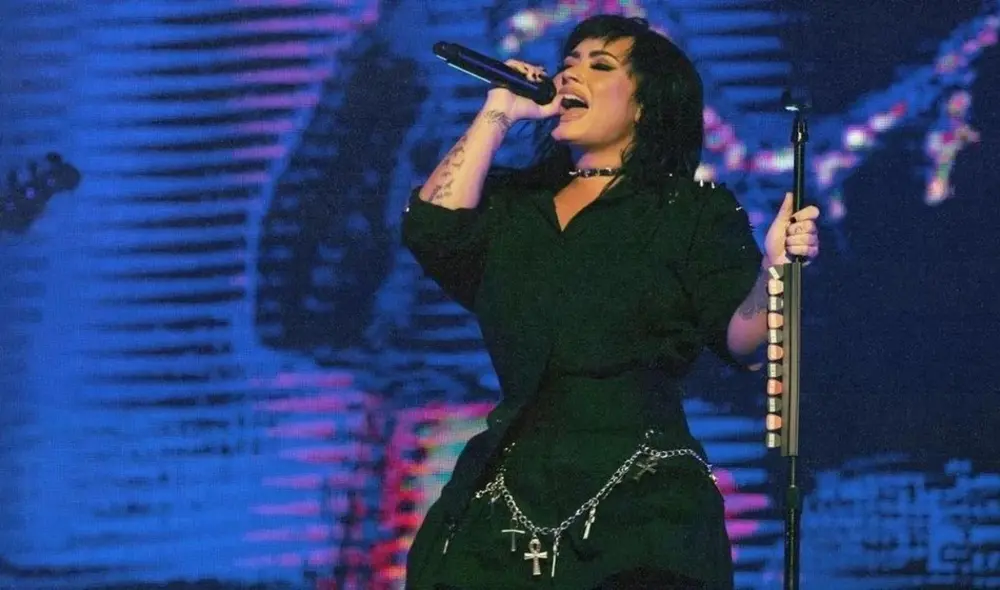 Demi Lovato dijo a los fanáticos que reprogramará sus eventos. Foto: Star Style