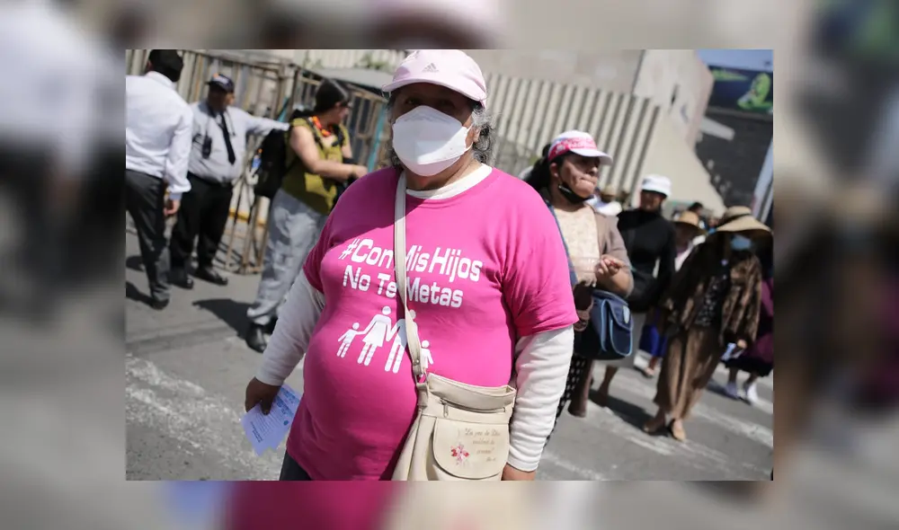 El colectivo 'Con mis hijos no te metas' realiza marchas a nivel nacional contra la OEA. Foto: John Reyes / La República