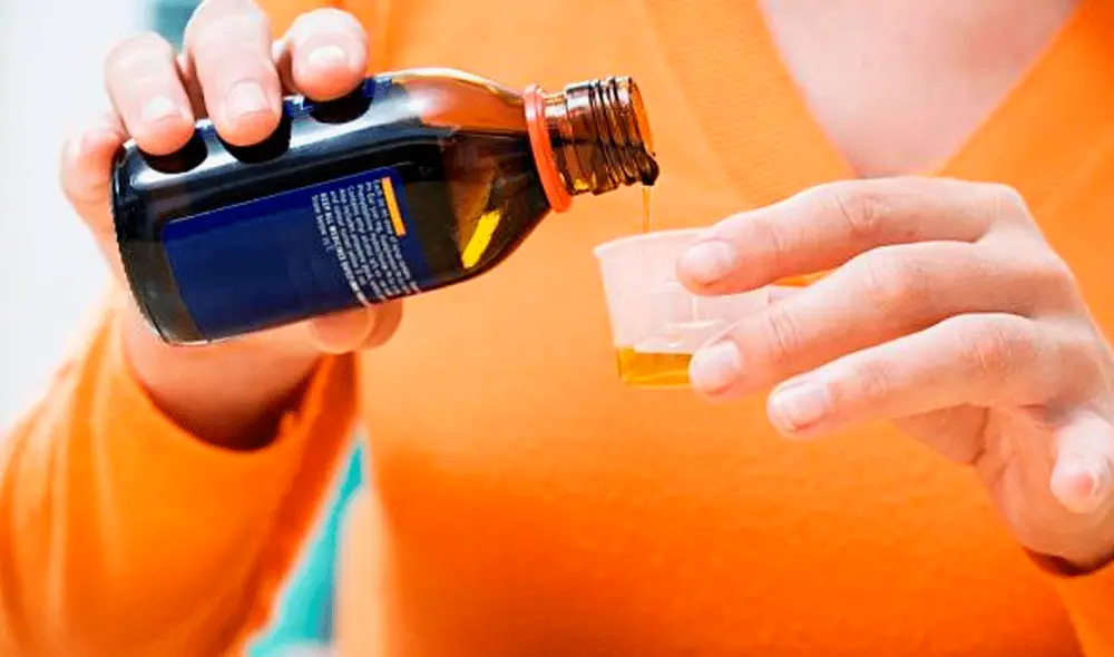 En el documento técnico de la alerta, la OMS indica que “el análisis en laboratorio de muestras de cada uno de los productos confirma una contaminación con dietilenglicol y etilenglicol en cantidades inaceptables”. Foto: EFE