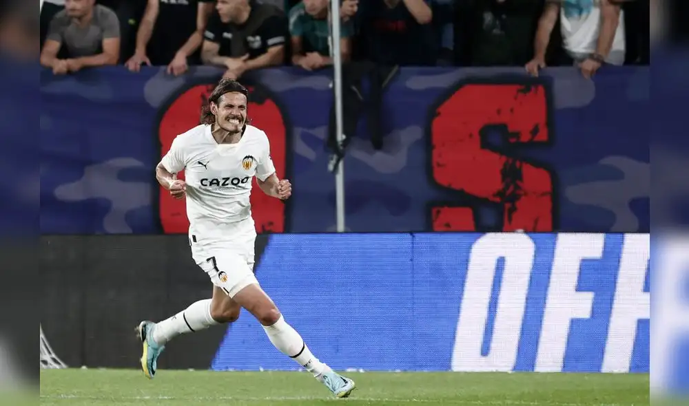 Edinson Cavani, delantero uruguayo del Valencia, celebra el 0-1 ante Osasuna. Foto: EFE Edinson Cavani, delantero uruguayo del Valencia, celebra el 0-1 ante Osasuna. Foto: EFE