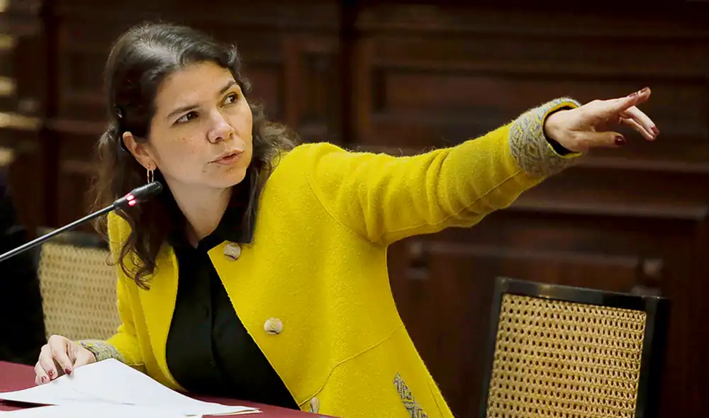 Denunciante. Claudia Dávila dijo ayer que es víctima de un chantaje por parte de su concuñado, tras una pelea familiar. Foto: difusión Denunciante. Claudia Dávila dijo ayer que es víctima de un chantaje por parte de su concuñado, tras una pelea familiar. Foto: difusión