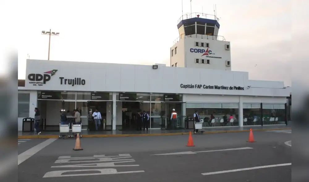 Modernizar el aeropuerto es prioritario para La Libertad, dice Medrano. Foto: La República Modernizar el aeropuerto es prioritario para La Libertad, dice Medrano. Foto: La República