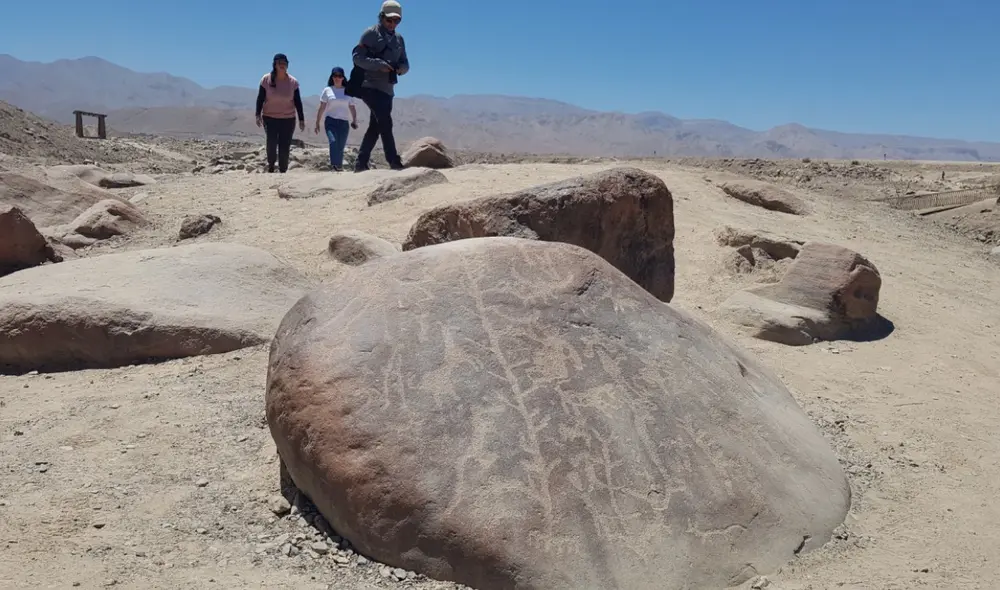 Miculla, rocas con grabaciones de figuras. Foto: Liz Ferrer/La República