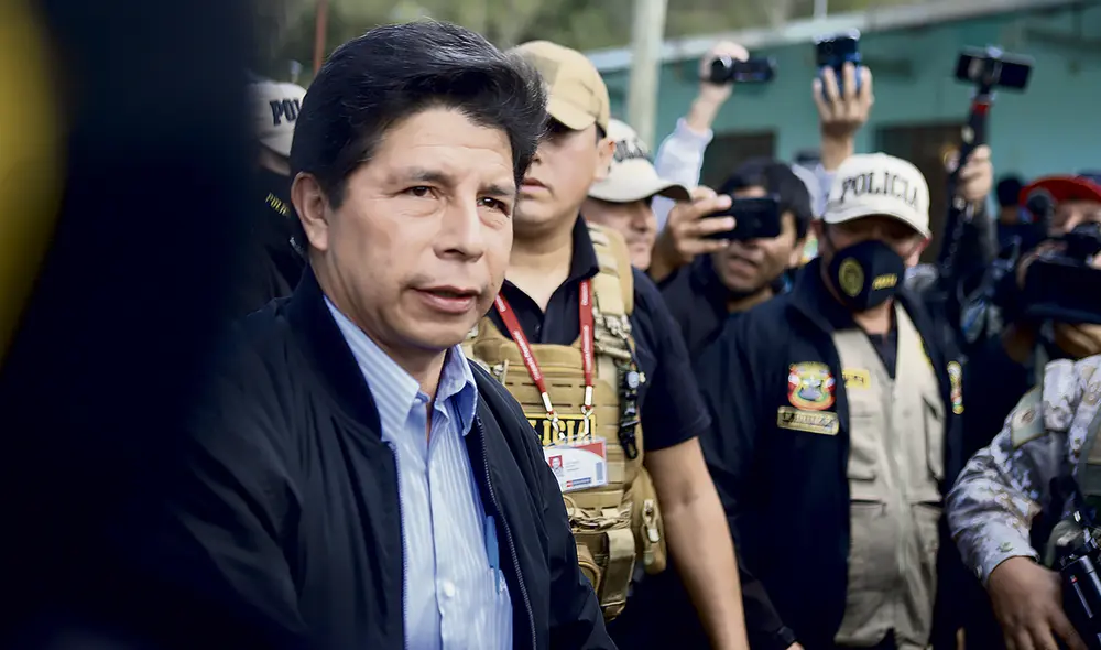 El dato. El presidente Pedro Castillo alista su defensa ante una esperada denuncia constitucional de la fiscal de la Nación que sus opositores en el Congreso usarían para sacarlo del poder. Foto: Clinton Medina/La República