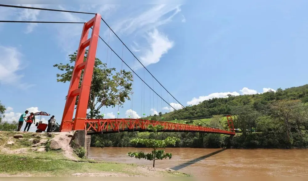Inauguran puente peatonal sobre el río Mayo en Tabalosos. Foto: Goresam Inauguran puente peatonal sobre el río Mayo en Tabalosos. Foto: Goresam