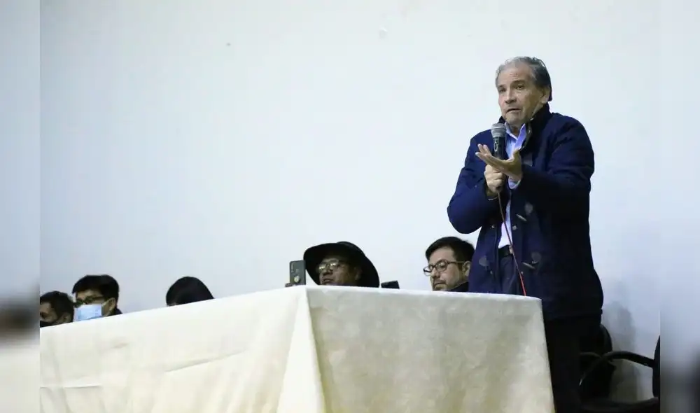 Cita clave En reunión trataron sobre cuenca contaminada. Foto: La República Cita clave En reunión trataron sobre cuenca contaminada. Foto: La República