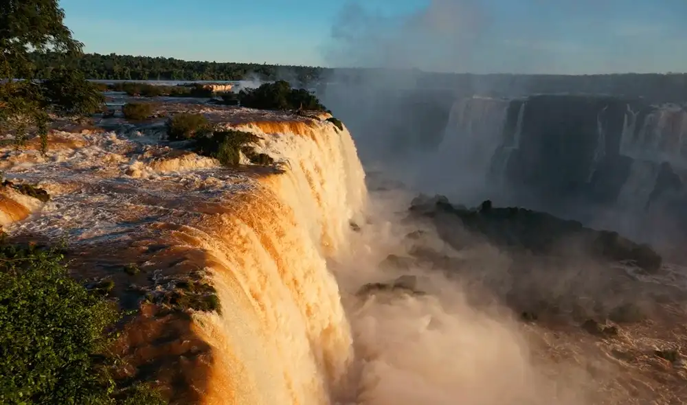 La defensa Civil de Paraná informó que 24 municipios fueron afectados por “severos eventos”, con inundaciones que dejaron más de 1.200 desalojados y casi 400 casas damnificadas. Foto: AFP