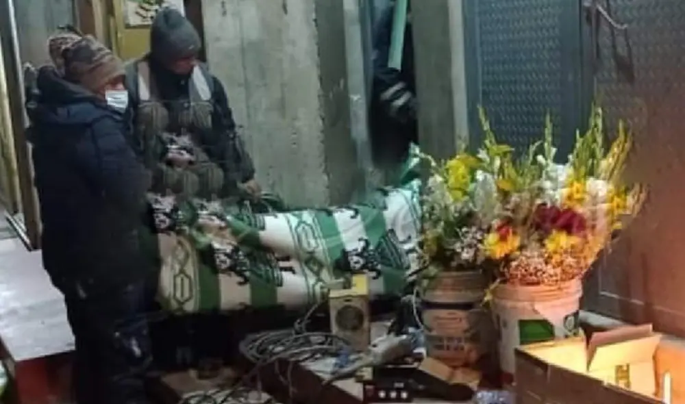 Hallan cadáver de acopiador de oro en La Rinconada, Puno. Foto: La Decana Hallan cadáver de acopiador de oro en La Rinconada, Puno. Foto: La Decana