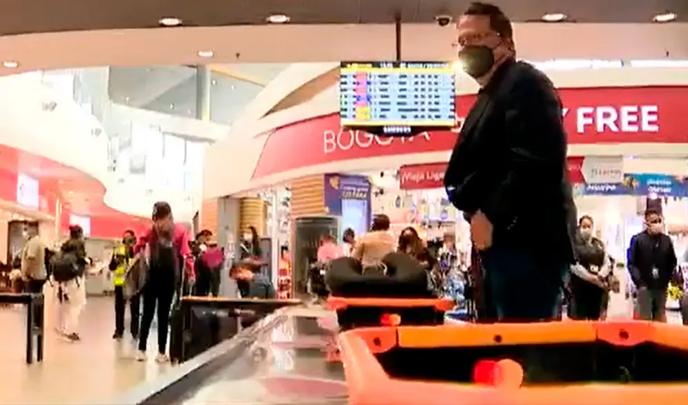 La banda criminal logró amasar más de 4 millones de dólares obtenidos ilegalmente. Foto: captura de América TV