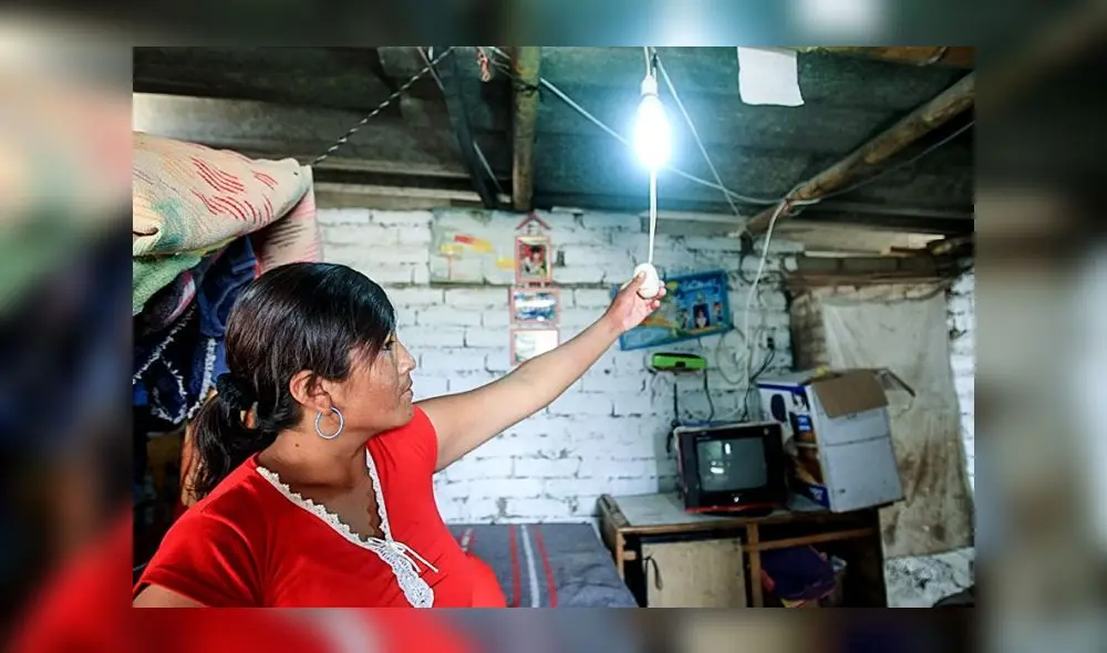 FOSE incluirá a familias con consumos de hasta 140 kWh mensuales. Foto: Minem FOSE incluirá a familias con consumos de hasta 140 kWh mensuales. Foto: Minem