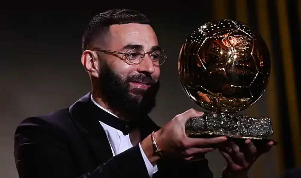 Benzema se consagró Balón de Oro tras su espectacular temporada con Real Madrid. Foto: EFE.