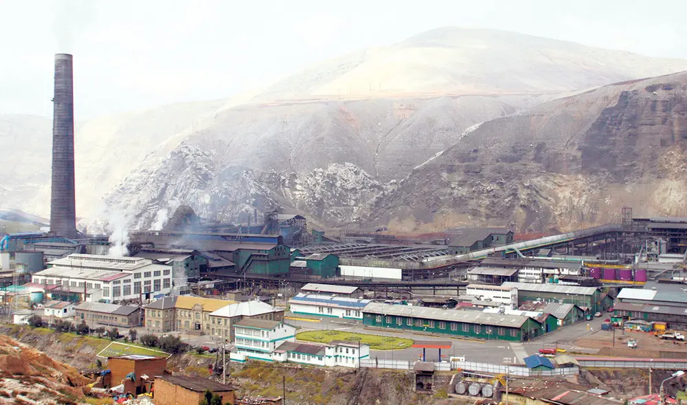 Puesta en marcha. En el corazón de La Oroya se levanta el histórico complejo metalúrgico, hoy en manos de sus trabajadores. Se espera la reactivación económica de la ciudad y alrededores. Foto: difusión