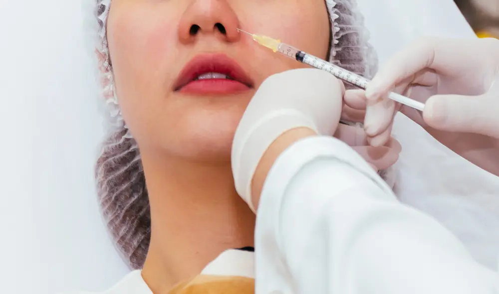 Revisa el registro de salud del establecimiento sanitario por internet y gratis. Foto: Canva