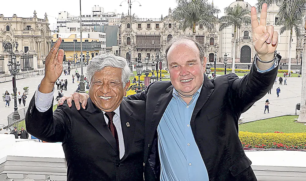 Juntos. Romero Sotelo y López Aliaga iniciaron transferencia. Foto: difusión