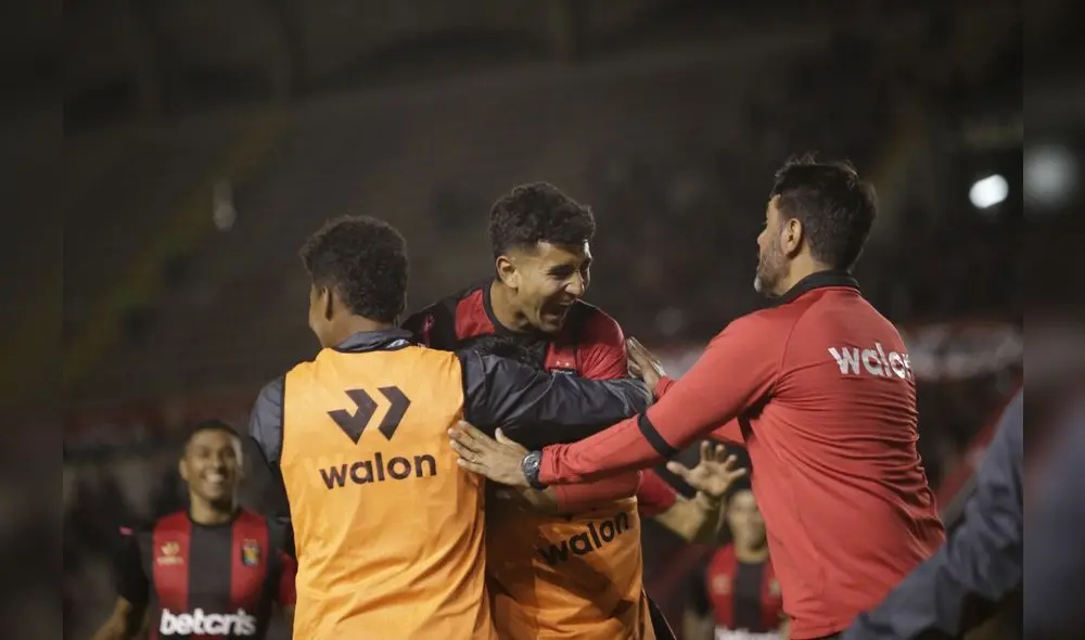 El gol se dio en el minuto 25 del segundo tiempo. Foto: Rodrigo Talavera/La República El gol se dio en el minuto 25 del segundo tiempo. Foto: Rodrigo Talavera/La República