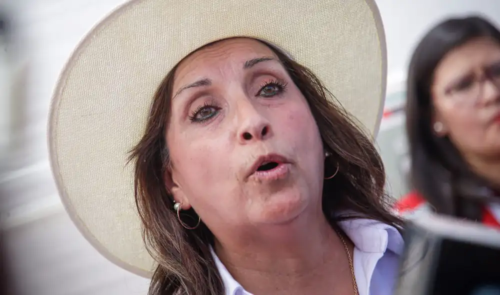 Dina Boluarte evita responder si renunciará, ante posible vacancia presidencial. Foto: Rodrigo Talavera/La República Dina Boluarte evita responder si renunciará, ante posible vacancia presidencial. Foto: Rodrigo Talavera/La República