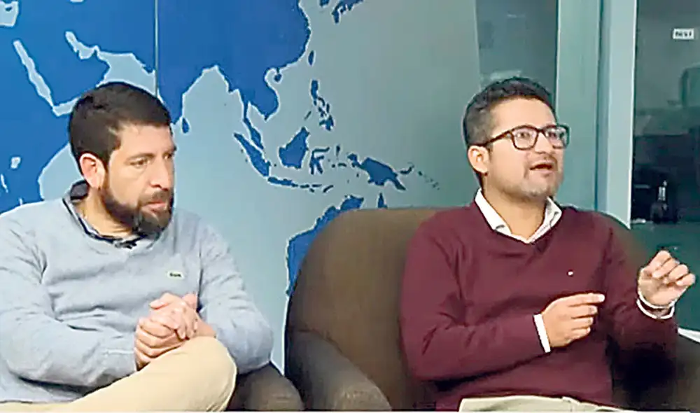 Socios. Raúl Noblecilla y Ronald Atencio defienden a Castillo.