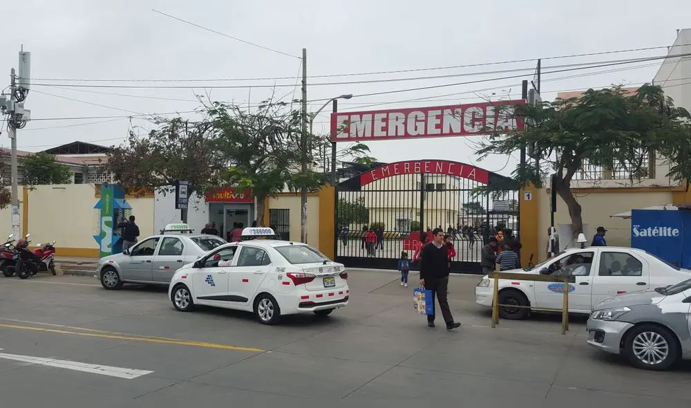 El Hospital Regional es uno de los nosocomios sancionados. Foto: La República El Hospital Regional es uno de los nosocomios sancionados. Foto: La República