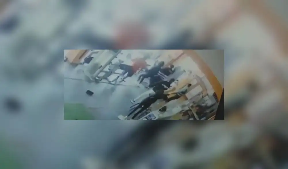 PNP logró detener a los hampones en flagrancia. Foto: captura / América Noticias PNP logró detener a los hampones en flagrancia. Foto: captura / América Noticias