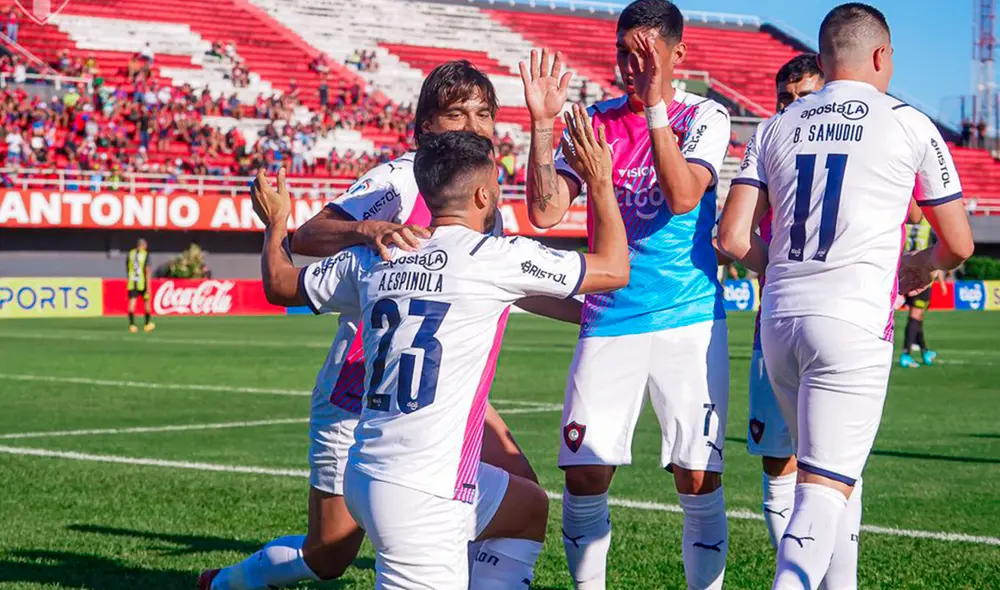 El club azulgrana se puso a un punto de Olimpia. Foto: Cerro Porteño