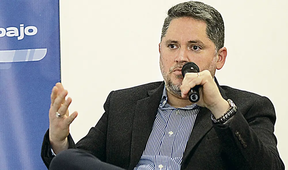 Postura. Vocales del Indecopi que otorgaron cautelar sobre tercerización no son especialistas en derecho, advierte Aguinaga. Foto: difusión Postura. Vocales del Indecopi que otorgaron cautelar sobre tercerización no son especialistas en derecho, advierte Aguinaga. Foto: difusión