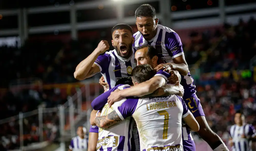 Los blanquiazules están a un solo partido de jugar la final de manera directa. Foto: Rodrigo Talavera/GLR