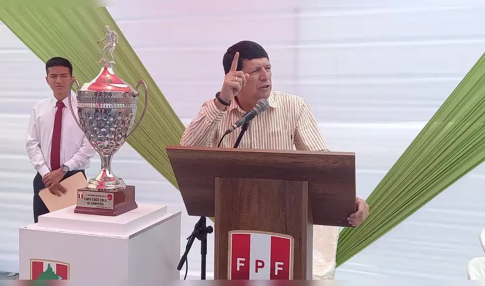 Agustín Lozano ofreció discursos con motivo del aniversario 44 de la Lideful. Foto: La República Agustín Lozano ofreció discursos con motivo del aniversario 44 de la Lideful. Foto: La República