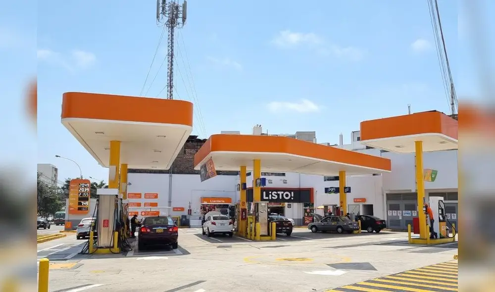 El dirigente de los transportistas pidió la intervención de las autoridades debido a la especulación de precio en las estaciones de servicio. Foto: La República El dirigente de los transportistas pidió la intervención de las autoridades debido a la especulación de precio en las estaciones de servicio. Foto: La República