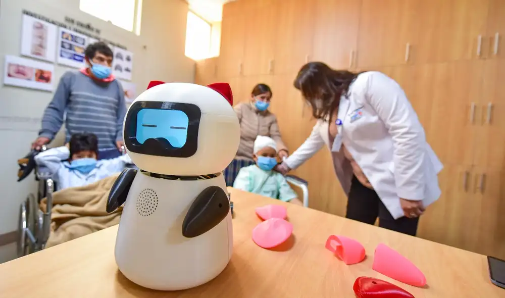 Las curaciones por quemaduras son traumáticas y largas, en el INSN San Borja contarán con robots para reducir el estrés de los menores afectados. Foto: INSN