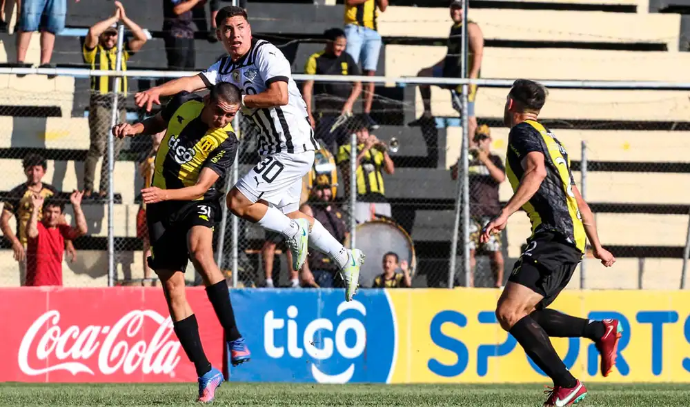 Guaraní vence 1-0 en el partido contra Libertad por la fecha 19 del fútbol paraguayo. Foto: Copa de Primera APF Guaraní vence 1-0 en el partido contra Libertad por la fecha 19 del fútbol paraguayo. Foto: Copa de Primera APF