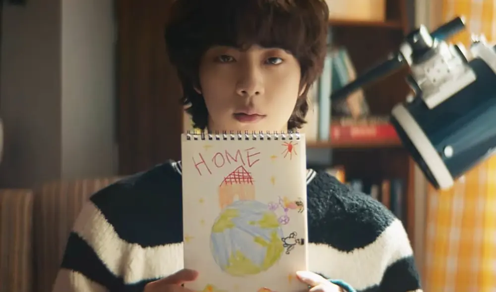 Jin habla sobre su lazo con ARMY en "The astronaut", su canción debut como solista. Tema fue escrito por el idol de BTS con Coldplay y otros creadores. Foto: Hybe